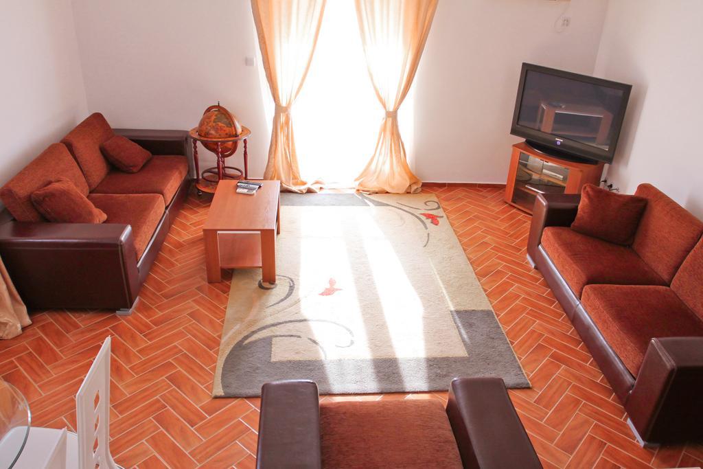 Bianca Apartments Херцег Нови Екстериор снимка